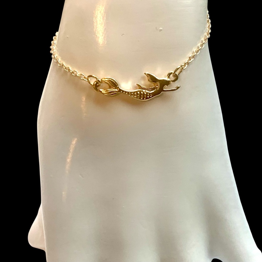 Gold Mermaid Bracelet NWOT